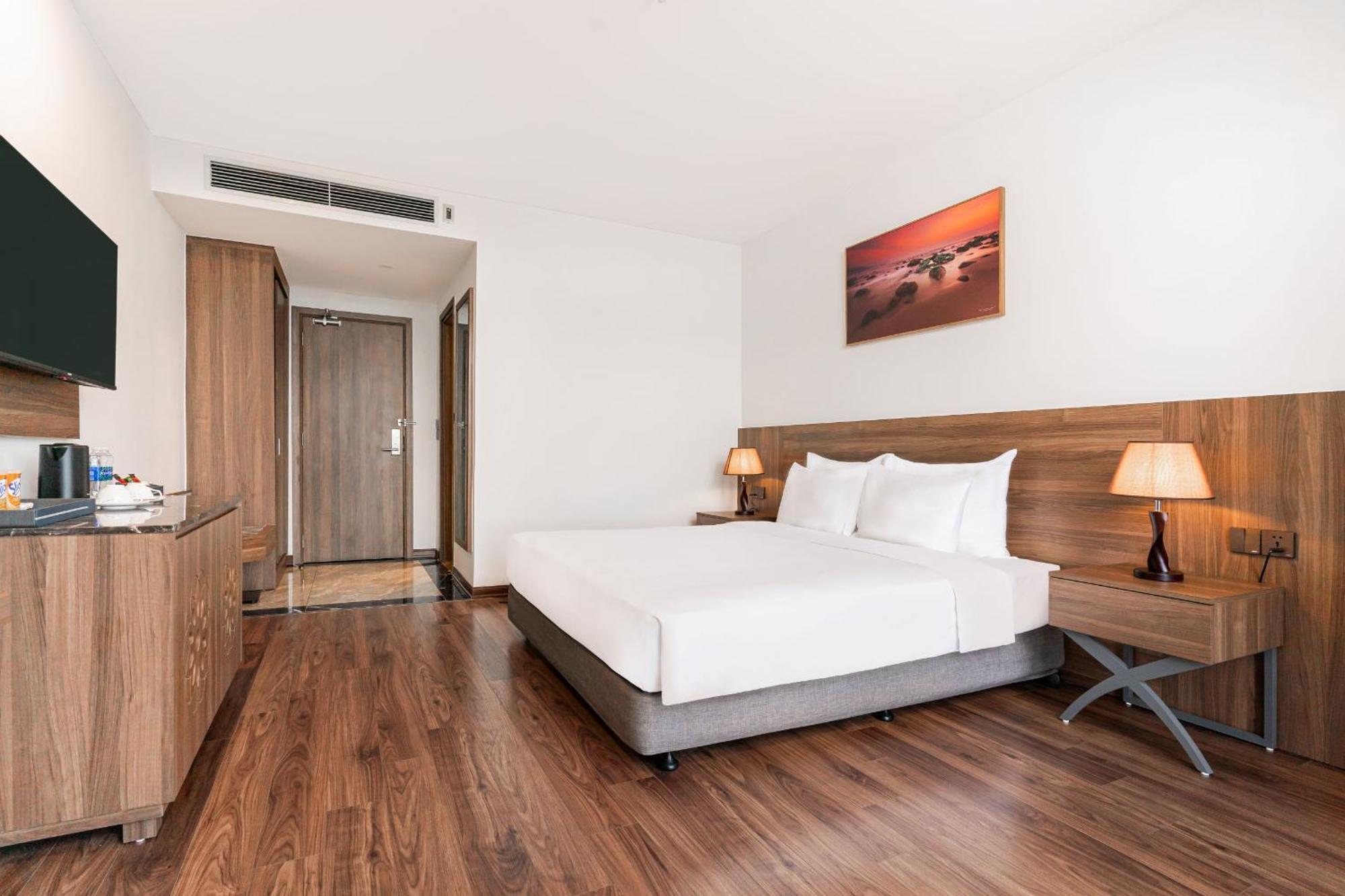 Nesta Hotel Da Nang Exterior photo